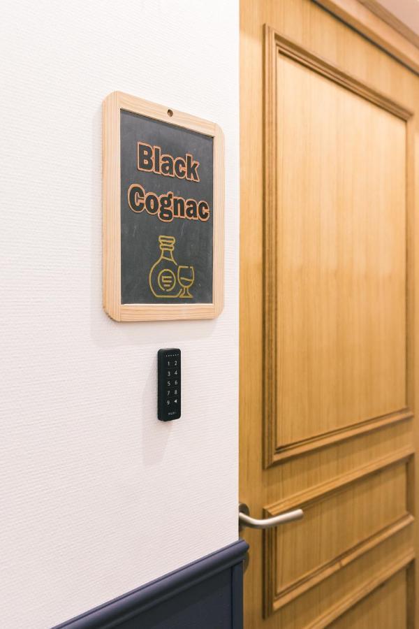 Black Cognac Joigny Extérieur photo